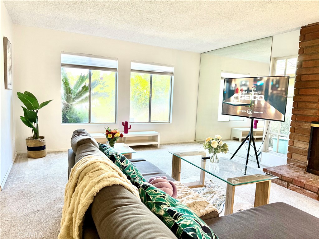 MLS #OC25247673 image #33