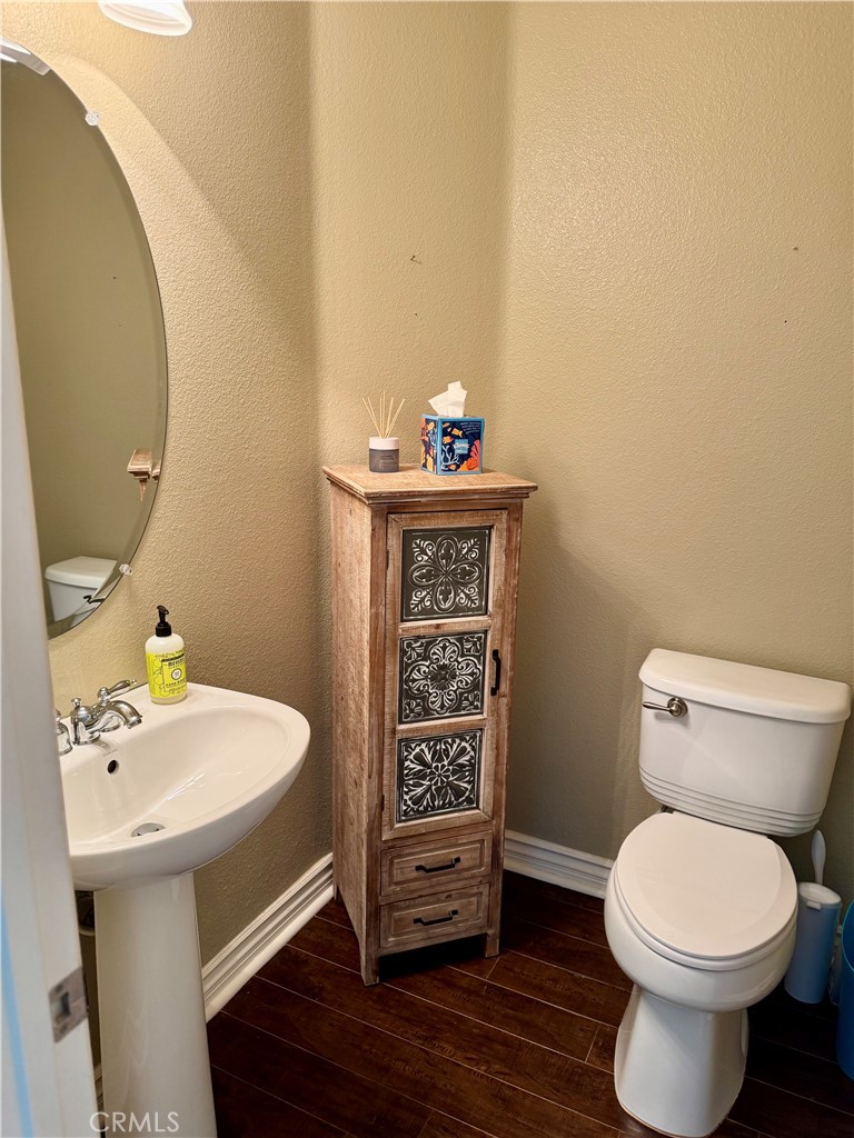 https://media.crmls.org/medias/10a12c27-7939-42e6-bcfd-4611f8e4ac0b.jpg?preset=X-Large