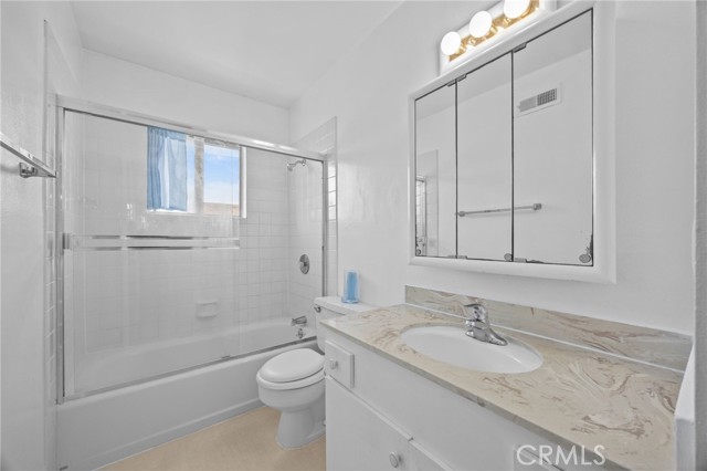 Detail Gallery Image 17 of 43 For 19796 Inverness Lane, Huntington Beach,  CA 92646 - 2 Beds | 2 Baths