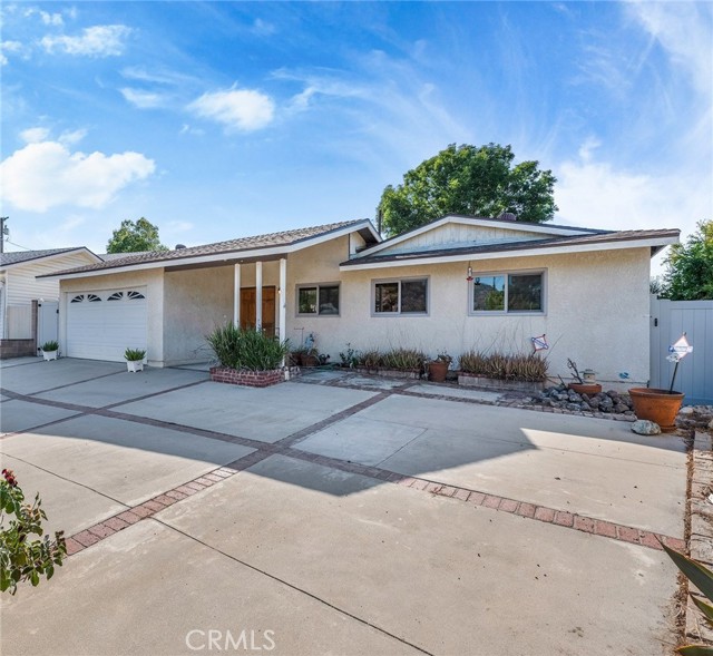 Welcome to 1561 Eloise Circle in east Simi Valley.