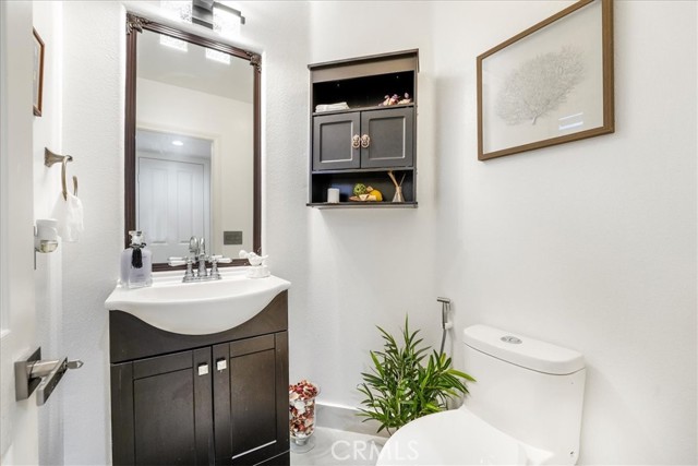Detail Gallery Image 12 of 27 For 3031 W Canyon, San Diego,  CA 92123 - 3 Beds | 2/1 Baths