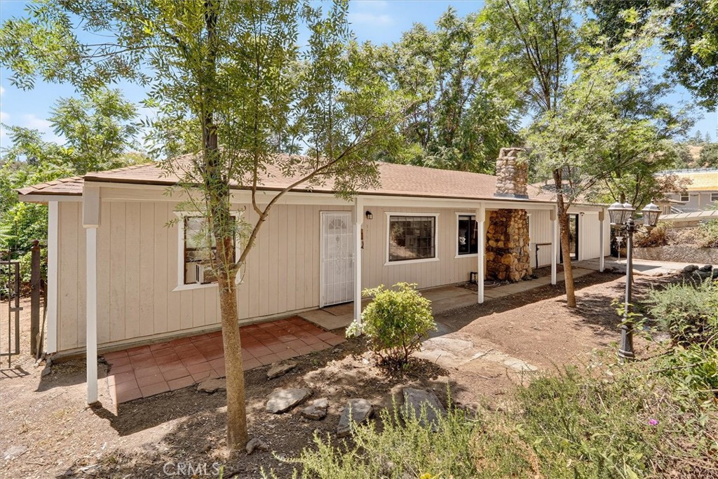 57076 Road 225