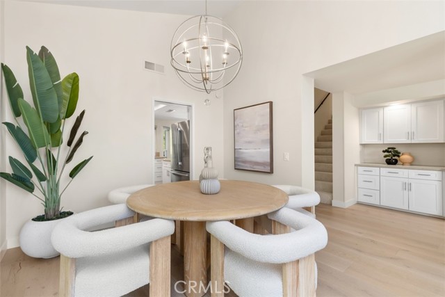 17 Silver Crescent, Irvine CA: https://media.crmls.org/medias/10a329c4-cb82-4626-b822-07d09cb7cfa8.jpg