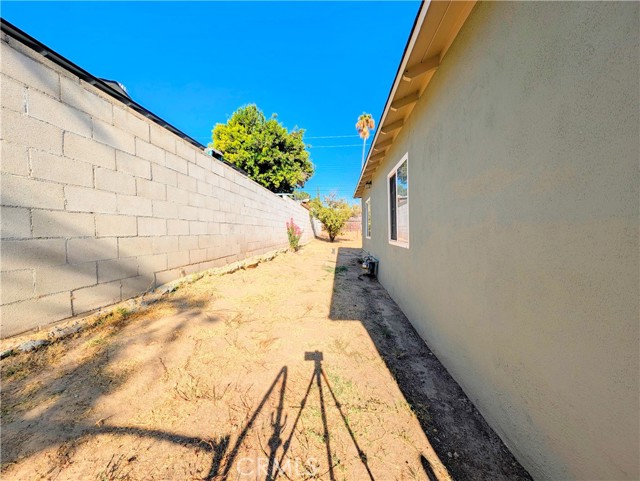 Detail Gallery Image 30 of 33 For 5921 Elmwood Rd, San Bernardino,  CA 92404 - 3 Beds | 1 Baths