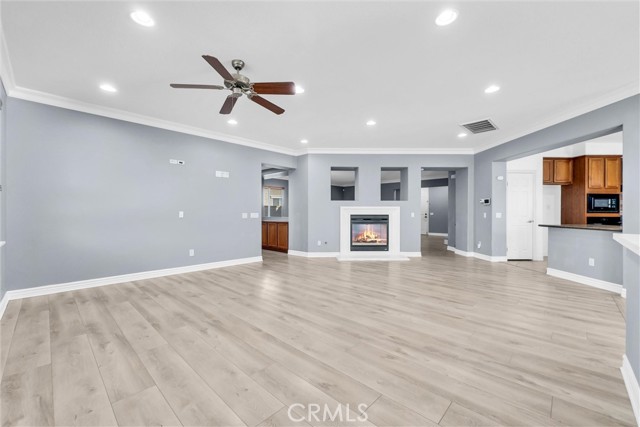 Detail Gallery Image 11 of 42 For 519 Cedarbrook Ln, Corona,  CA 92879 - 4 Beds | 2/1 Baths