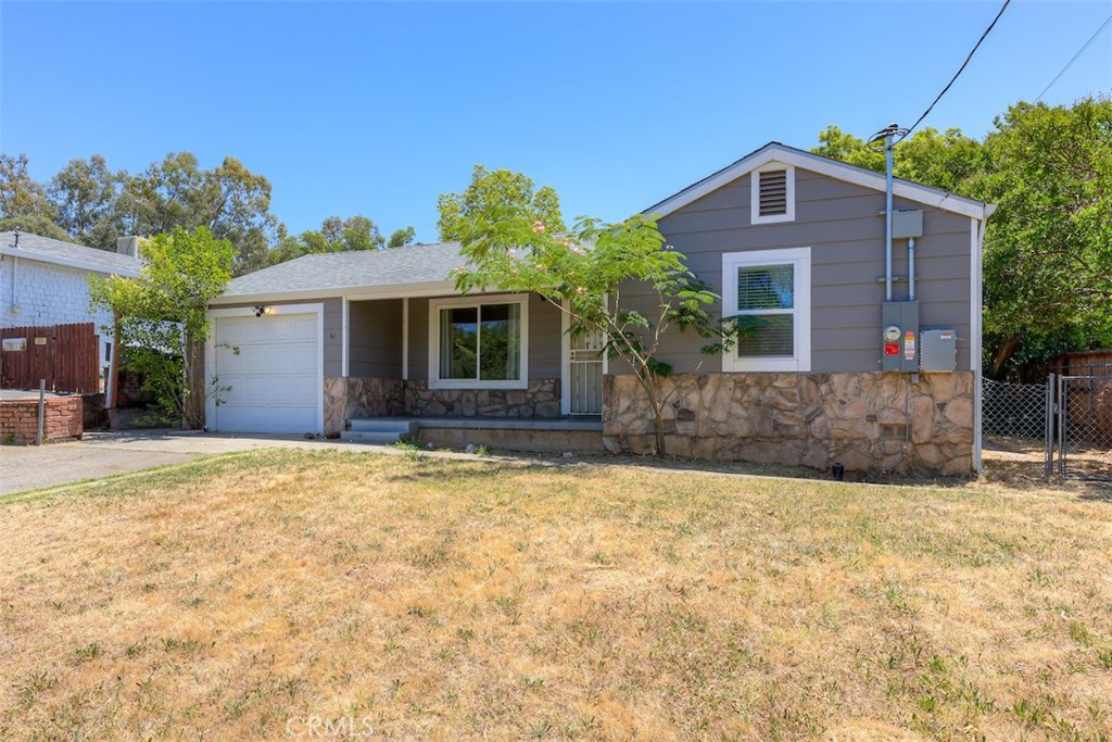 46 Highlands Boulevard