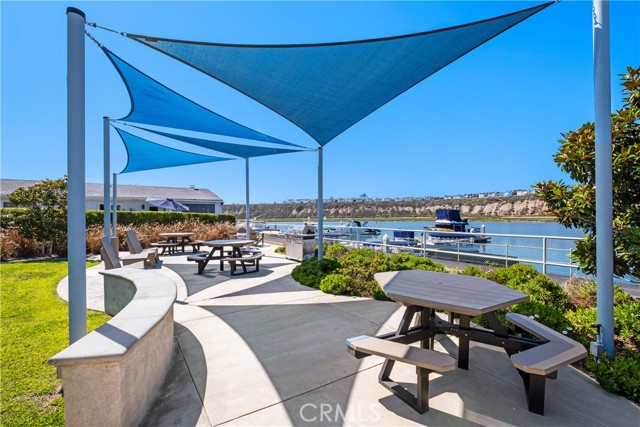 Detail Gallery Image 32 of 43 For 274 Revere Way, Newport Beach,  CA 92660 - 3 Beds | 2 Baths