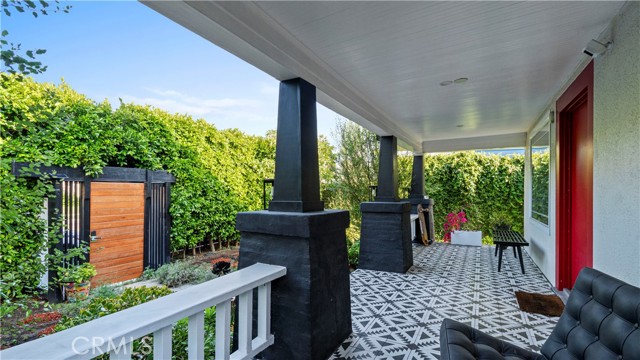 Detail Gallery Image 6 of 38 For 5323 Arlington Ave, Los Angeles,  CA 90043 - 3 Beds | 3 Baths