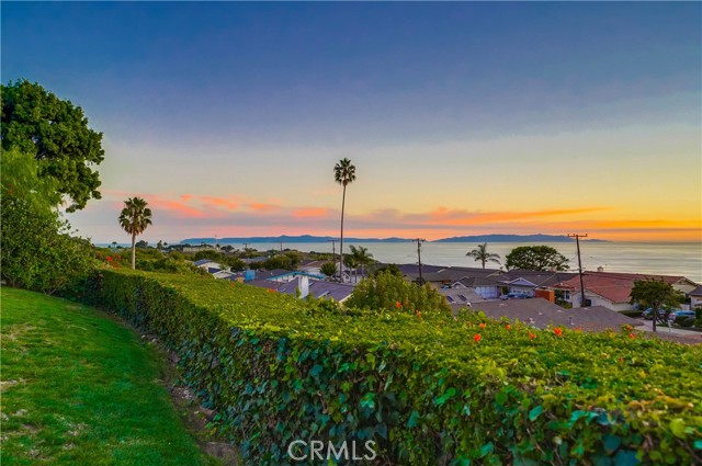 30735 Rue De La Pierre, Rancho Palos Verdes, California 90275, 4 Bedrooms Bedrooms, ,2 BathroomsBathrooms,Residential,Sold,Rue De La Pierre,SB23204057