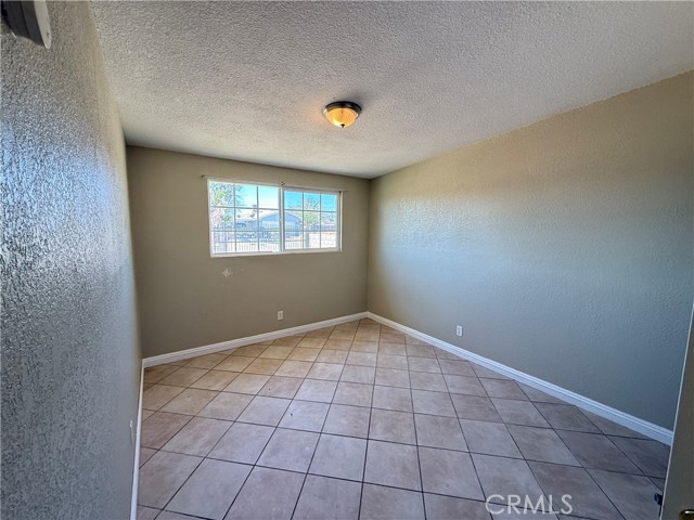 8461 Eucalyptus Avenue, California City CA: https://media.crmls.org/medias/10a6ff9c-ec3c-4371-86ba-b9539e6f84fb.jpg