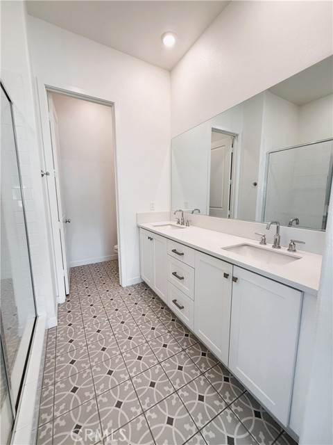 27078 Painted Sky Way, Valencia CA: https://media.crmls.org/medias/10a7a921-7619-4435-be21-6d16d196557f.jpg