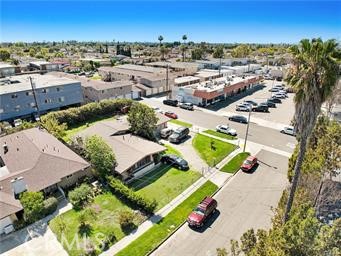 9592 Katella Avenue, Anaheim CA: https://media.crmls.org/medias/10a7dad6-a69c-4b24-bf95-62df28ebe6c6.jpg