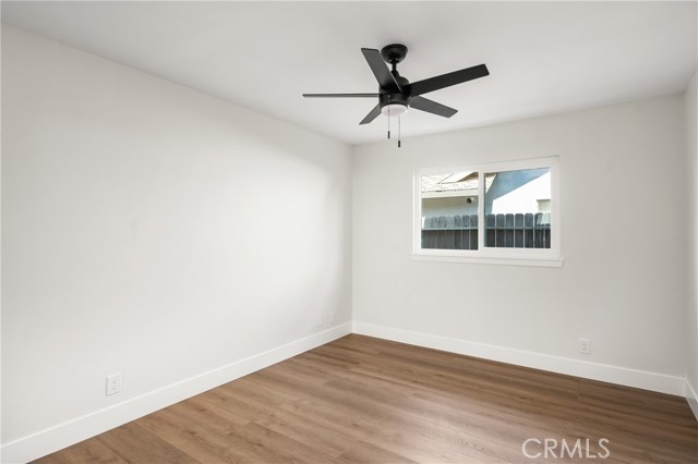9802 Effingham Drive, Huntington Beach CA: https://media.crmls.org/medias/10a83b7e-615a-4042-be36-537e7f115a9b.jpg