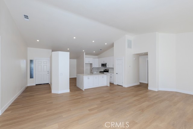 MLS #OC25164195 image #19