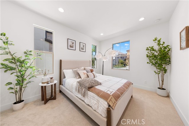 Detail Gallery Image 8 of 75 For 168 Somera, Irvine,  CA 92602 - 5 Beds | 4 Baths