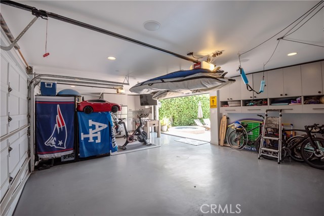 3-car Garage