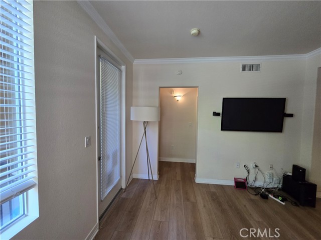 3139 Watermarke Place, Irvine CA: https://media.crmls.org/medias/10a9aec2-03b9-4afe-ae9a-113e3fd26ced.jpg
