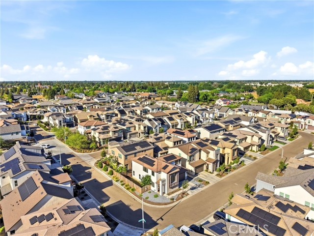 Detail Gallery Image 11 of 67 For 3432 W Good, Visalia,  CA 93277 - 3 Beds | 2/1 Baths