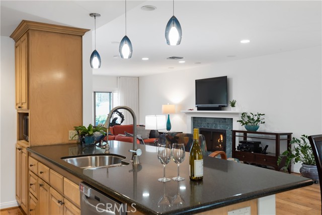 464 36th Street, Manhattan Beach, California 90266, 3 Bedrooms Bedrooms, ,1 BathroomBathrooms,Residential,Sold,36th,SB21242868