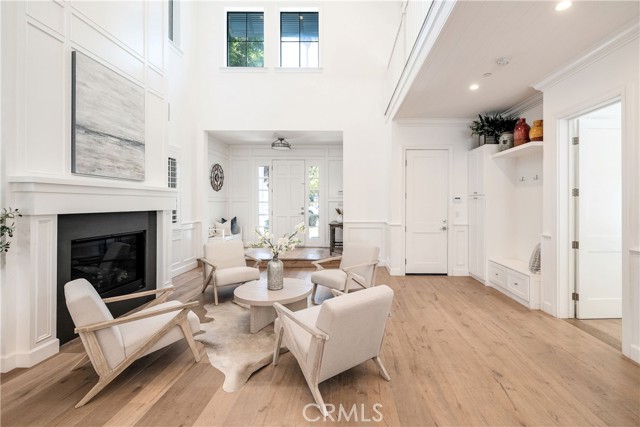 2001 Oak Avenue, Manhattan Beach, California 90266, 5 Bedrooms Bedrooms, ,5 BathroomsBathrooms,Residential,For Sale,Oak,SB25183354