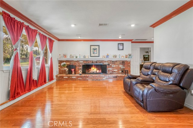 Image 4 of 28 For 5871 Argyle Way