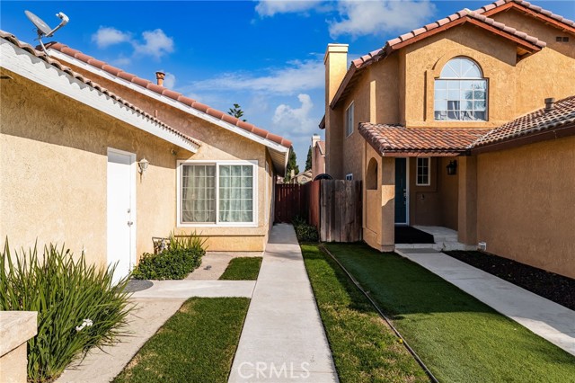 Detail Gallery Image 5 of 31 For 11355 Larchwood, Fontana,  CA 92337 - 3 Beds | 2 Baths