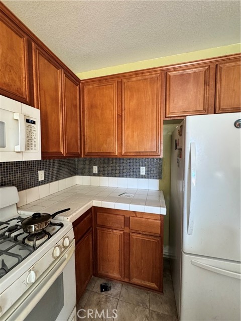 1570 Atlas Peak Lane, San Jacinto CA: https://media.crmls.org/medias/10abcc78-e8e6-4cbc-a6b0-82c13b8148e8.jpg