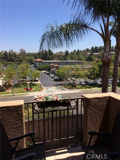Detail Gallery Image 24 of 28 For 2091 Lake Shore Dr #B,  Chino Hills,  CA 91709 - 3 Beds | 2/1 Baths