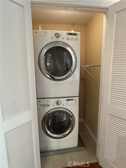 4050 Glencoe Avenue, Marina del Rey CA: https://media.crmls.org/medias/10acc019-014d-4723-a8b7-4fd4a30fccd3.jpg