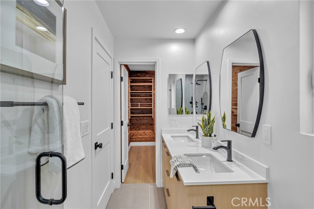 Image 22 of 50 For 20441 Whitetree Circle