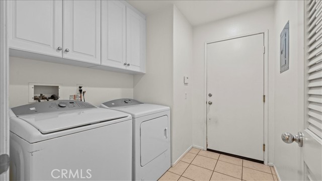 Detail Gallery Image 14 of 43 For 12533 Cipriano, Corona,  CA 91752 - 3 Beds | 2/1 Baths