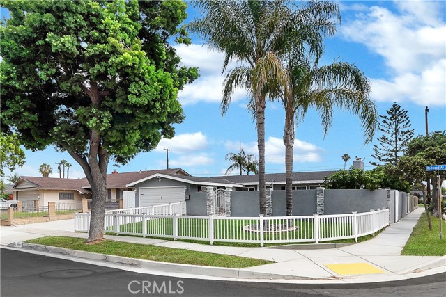 Image 3 for 2928 Redwood Ave, Costa Mesa, CA 92626