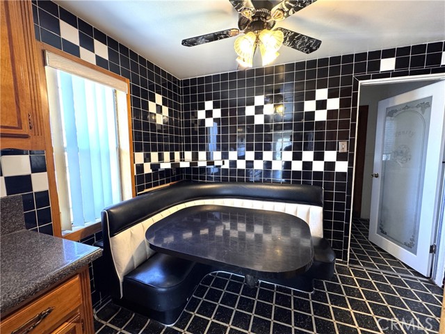 Detail Gallery Image 7 of 23 For 1049 W 65th Pl, Los Angeles,  CA 90044 - 3 Beds | 1 Baths