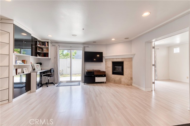 Detail Gallery Image 47 of 57 For 627 N Lucia Ave #B,  Redondo Beach,  CA 90277 - 4 Beds | 3/1 Baths