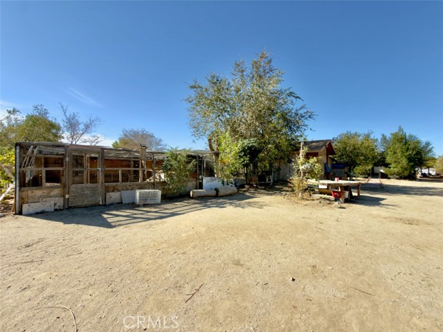 40912 168th E, Lancaster CA: https://media.crmls.org/medias/10b014fc-40cf-4241-a606-837fab0b0fdf.jpg