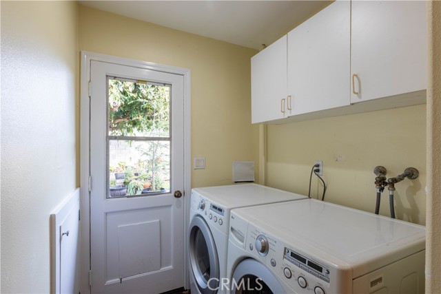 Detail Gallery Image 25 of 48 For 22042 Catalina Cir, Huntington Beach,  CA 92646 - 4 Beds | 2 Baths