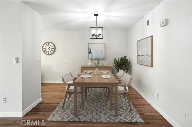 Detail Gallery Image 4 of 39 For 26428 Circle Knoll Ct, Newhall,  CA 91321 - 2 Beds | 2 Baths