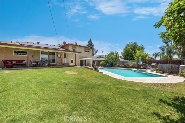 5644 Wadsworth Avenue, Highland CA: https://media.crmls.org/medias/10b1ecee-c852-4771-8601-f58933924d71.jpg
