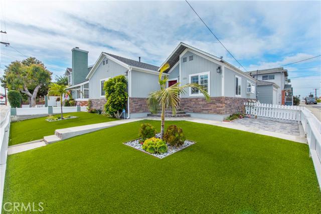 1919 Robinson Street, Redondo Beach, California 90278, 3 Bedrooms Bedrooms, ,2 BathroomsBathrooms,Residential,Sold,Robinson,SB16144665
