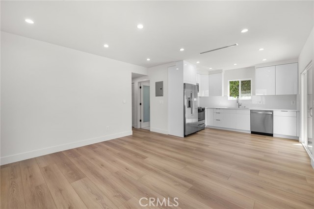 Detail Gallery Image 57 of 69 For 1504 N California, Burbank,  CA 91505 - – Beds | – Baths