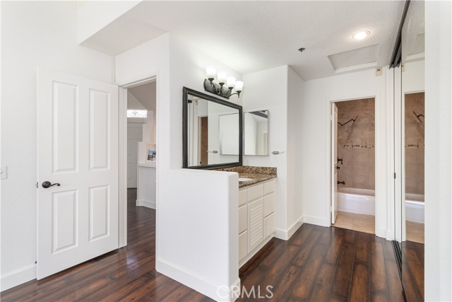 MLS #OC25178232 image #31