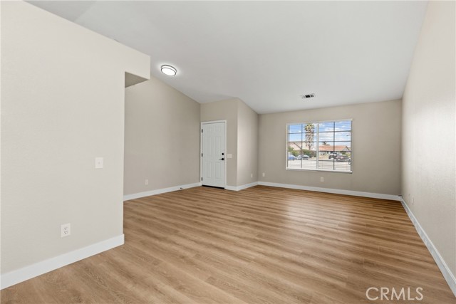 Detail Gallery Image 7 of 35 For 5137 Ibis Cir, Guadalupe,  CA 93434 - 3 Beds | 2 Baths