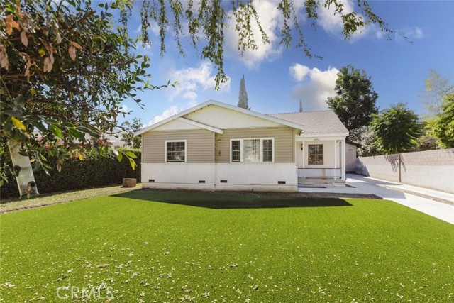 Detail Gallery Image 2 of 23 For 13842 Hamlin St, Van Nuys,  CA 91401 - 3 Beds | 2 Baths