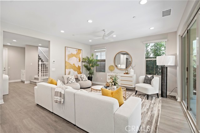 Detail Gallery Image 7 of 57 For 206 Phoebe, Irvine,  CA 92618 - 4 Beds | 4 Baths