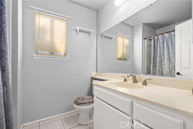 Detail Gallery Image 20 of 34 For 6684 Medford Ct, Chino,  CA 91710 - 3 Beds | 2/1 Baths