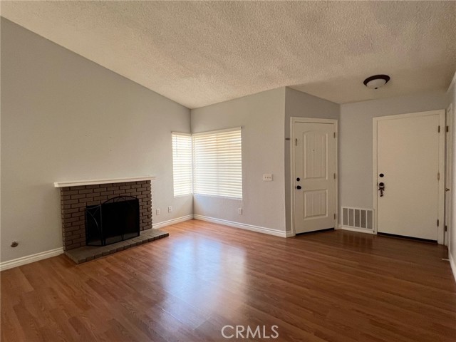 Image 4 of 20 For 110 Peppertree Drive