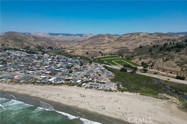 Detail Gallery Image 7 of 39 For 96 24th Street, Cayucos,  CA 93430 - 4 Beds | 2/1 Baths