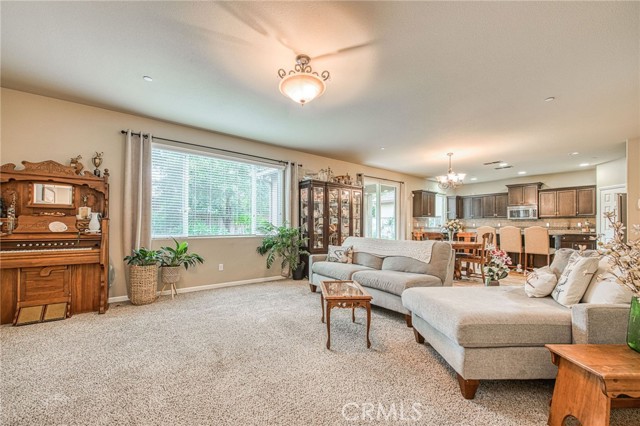 Detail Gallery Image 15 of 26 For 7141 N Lead Ave, Fresno,  CA 93711 - 4 Beds | 3 Baths