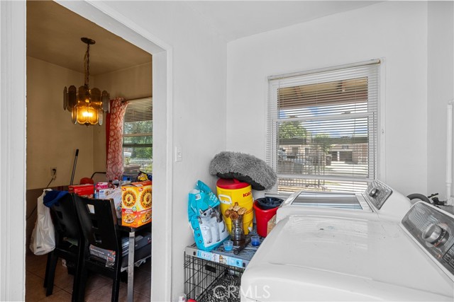 908 W 132nd Street, Compton CA: https://media.crmls.org/medias/10b39954-5ed1-42d2-bb6d-292fae3b7f5d.jpg