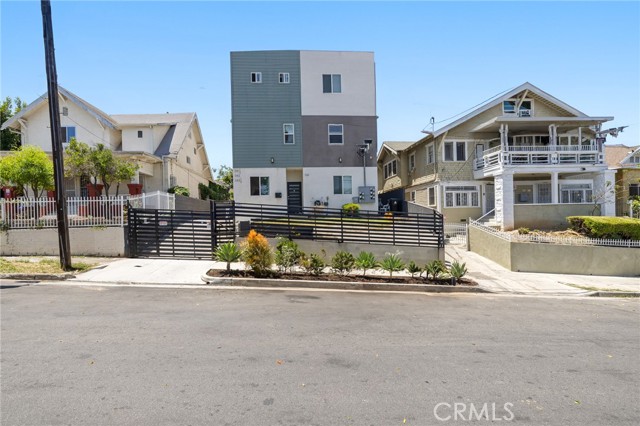 Detail Gallery Image 42 of 53 For 1143 Irolo St, Los Angeles,  CA 90006 - 12 Beds | 14 Baths